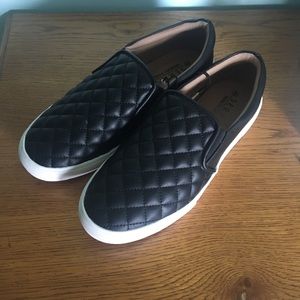 Black Pleather Quilted Slip On Sneakers